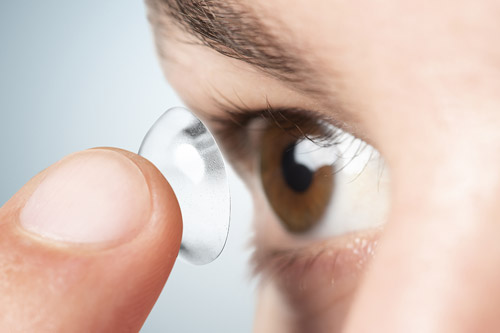 Hindari Iritasi! Panduan Lengkap Penggunaan Softlens yang Aman untuk Mata Sehat dan Nyaman