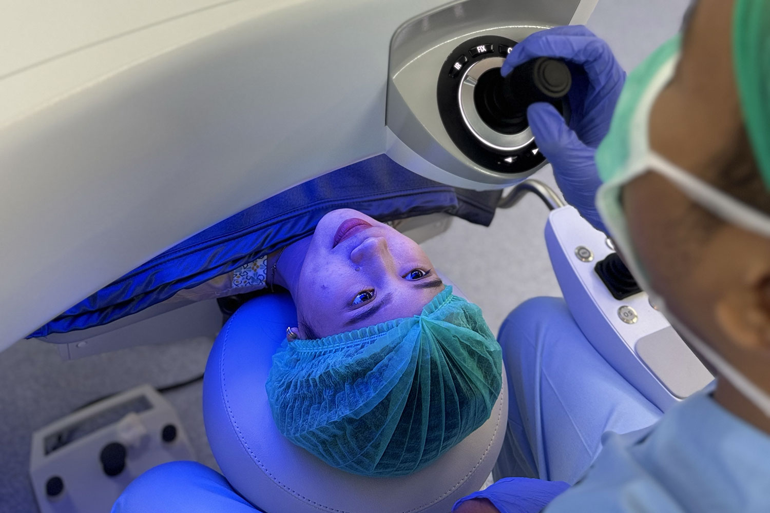 Operasi LASIK: Tahapan Prosedur & Timeline Pemulihan Lengkap